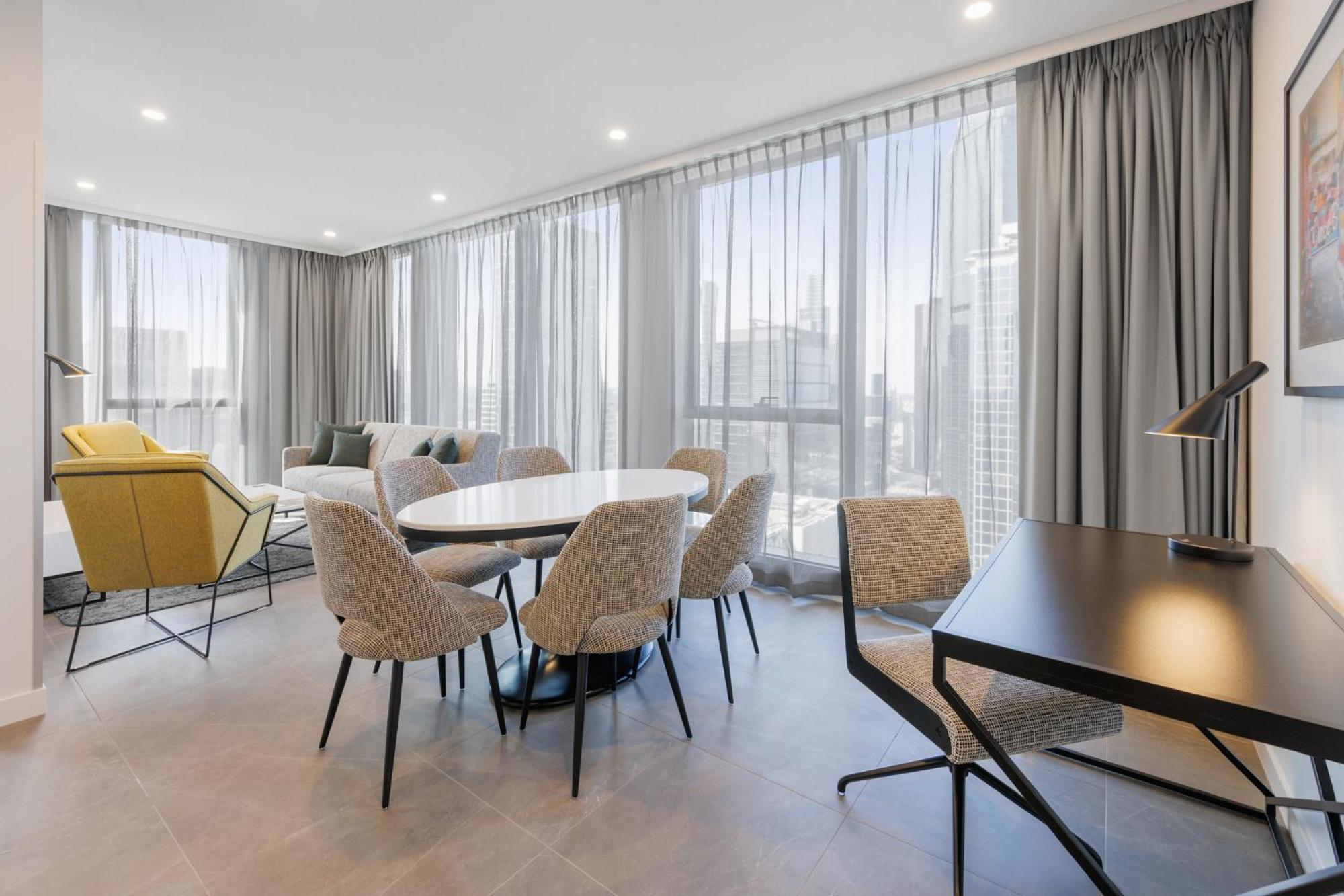 Meriton Suites Melbourne City Exterior foto The interior of a typical apartment